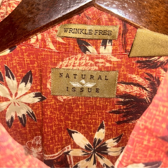 Red Hawaiian print shirt with pineapples and palm trees size Large - Picture 4 of 6